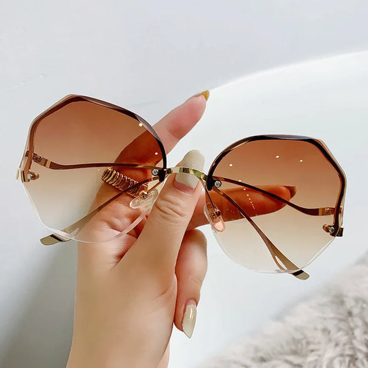 2024 Luxury Round Gradient Sunglasses Women Metal Curved Eyewear Ocean Rimless Fashion Sun Glasses Ladies UV400 Oculos De Sol