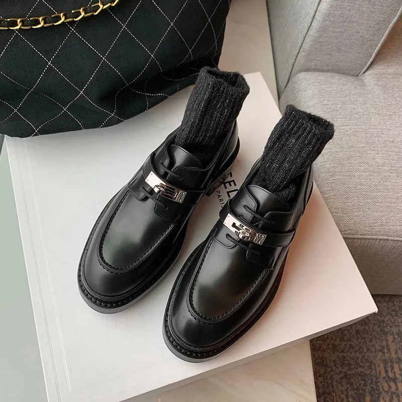 Shoes Woman 2023 British Style Pointed Toe Casual Female Sneakers Modis Clogs Platform Oxfords Shallow Mouth Loafers With Fur Ne
